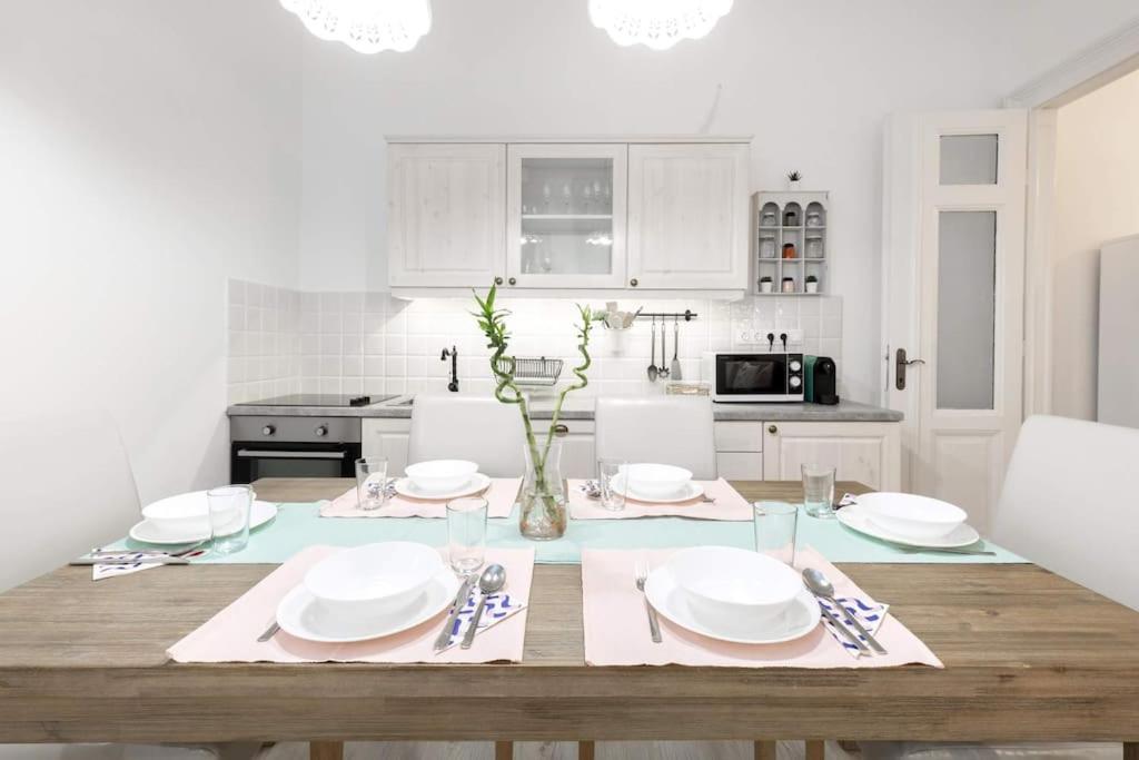 בודפשט Perfect Day 3 -3 Bedr, 2 Bathrooms מראה חיצוני תמונה